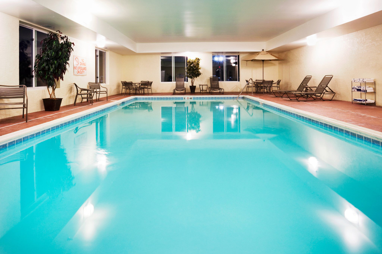 Sport & Beauty 2, Holiday Inn Express CARROLLTON by IHG, Carroll