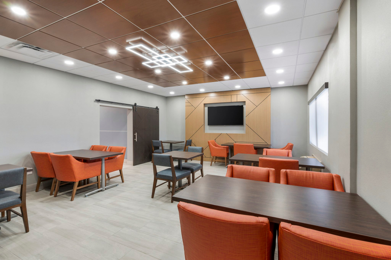 Food & Drinks 2, Holiday Inn Express GREENCASTLE by IHG, Franklin