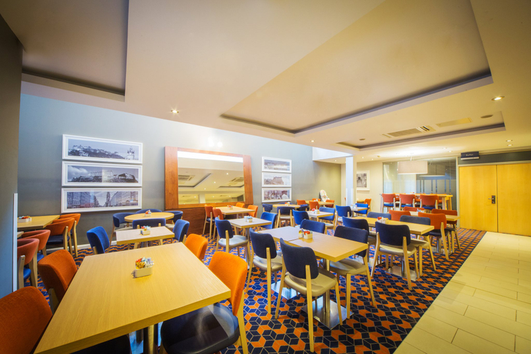 Food & Drinks 2, Holiday Inn Express EDINBURGH - ROYAL MILE by IHG, Edinburgh