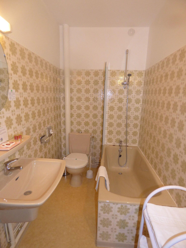 Bathroom 4, du Centre, Drôme