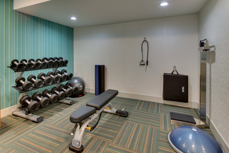 Sport & Beauty 4, Holiday Inn Express PITTSTON - SCRANTON AIRPORT by IHG, Luzerne