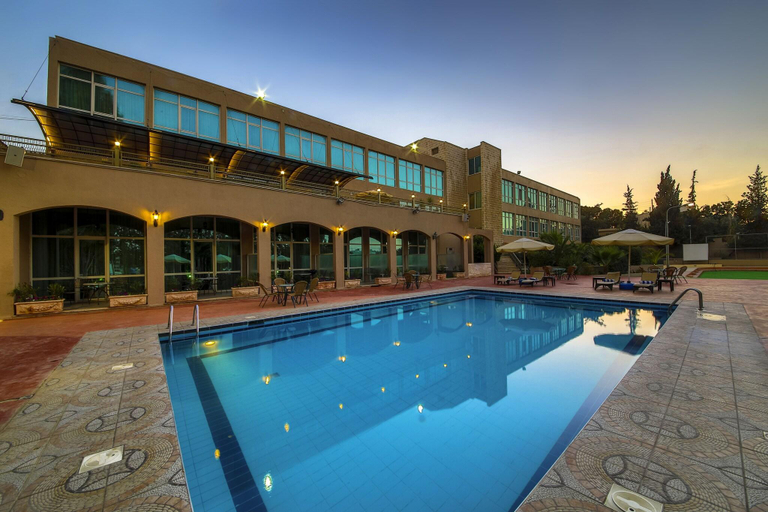 Sport & Beauty 2, Century Park Hotel, Wadi Essier