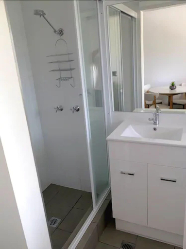 Bathroom 3, Gold Coast Inn, Gold Coast