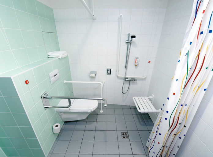 Bathroom 4, Hotel Kolpinghaus Wien Zentral, Wien