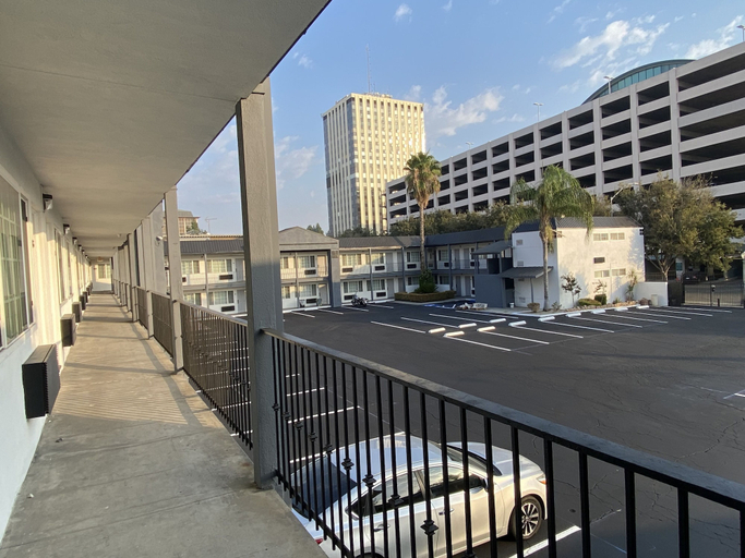 Others 5, SureStay by Best Western Fresno Central, Fresno