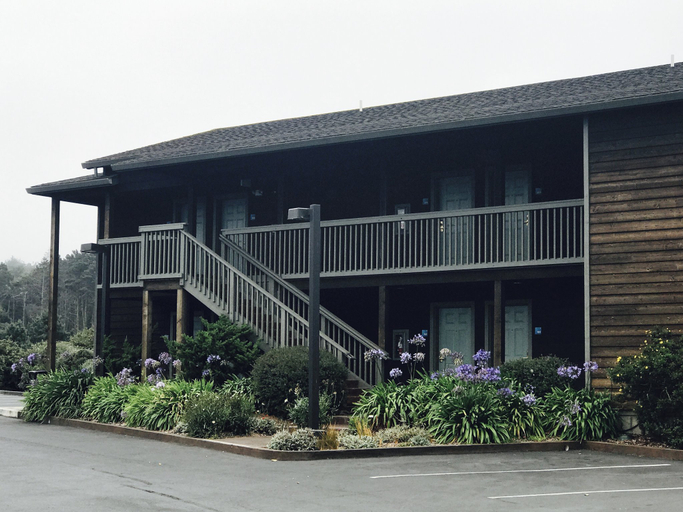 Exterior & Views 2, Holiday Inn Express FORT BRAGG by IHG, Mendocino
