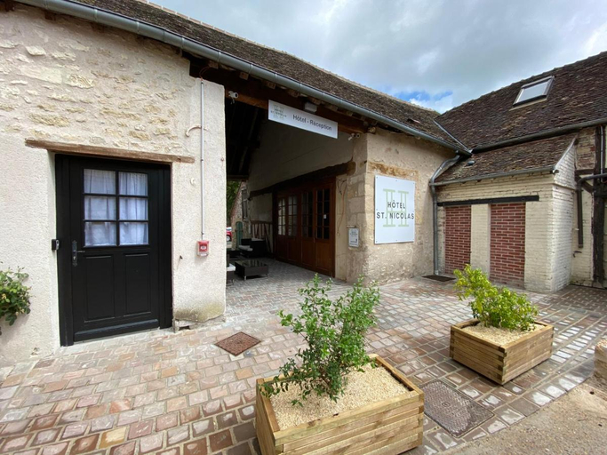 Exterior & Views 5, Logis Hôtel Saint Nicolas, Oise