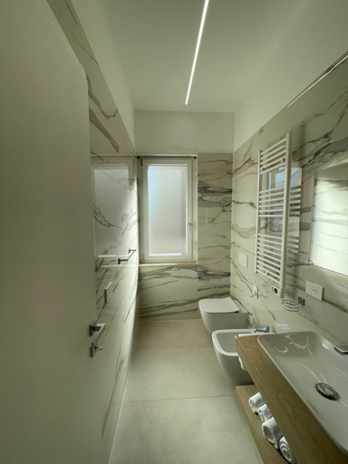Bathroom 3, B&B Corso 219, Pescara