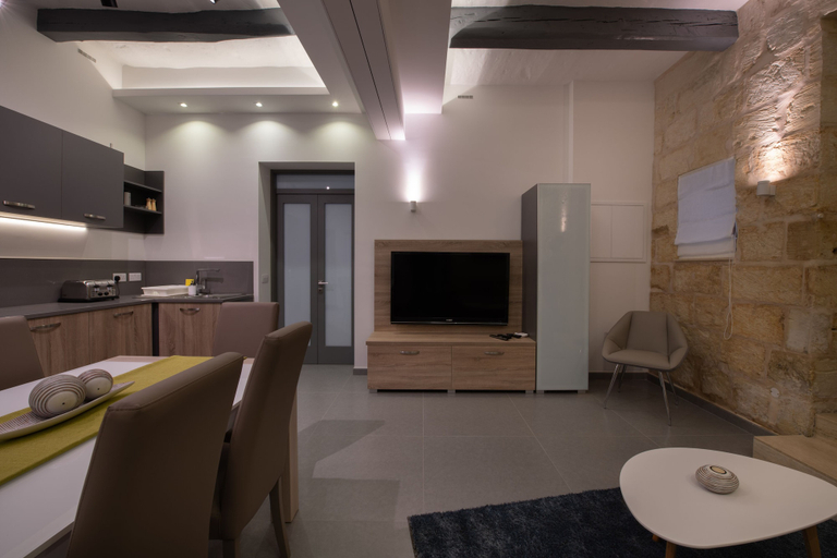 Others 5, Harbour Haven Maisonette