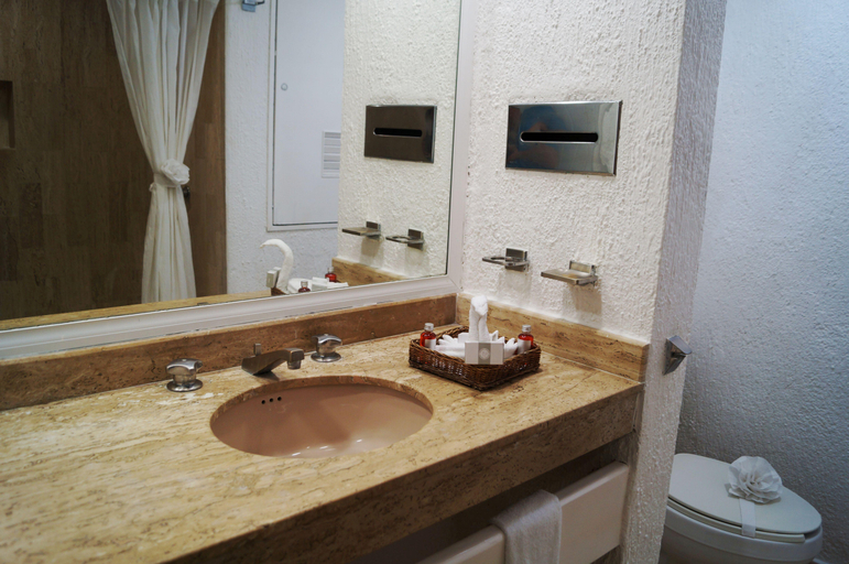 Bathroom 4, Solymar Beach Resort, Benito Juárez