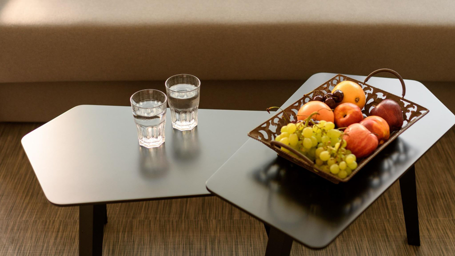 Food & Drinks 5, FOS DownTown Suites, Attica
