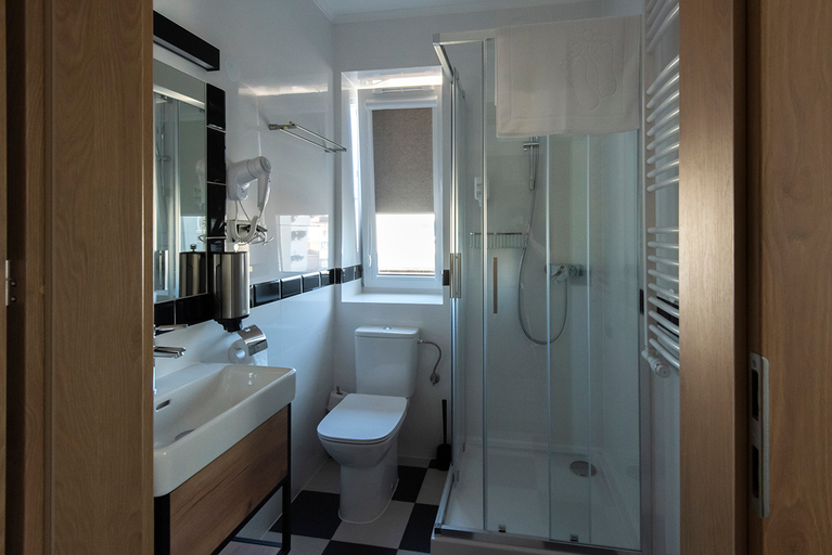 Bathroom 5, Hotel Polonia Park Medical Center & Spa, Busko