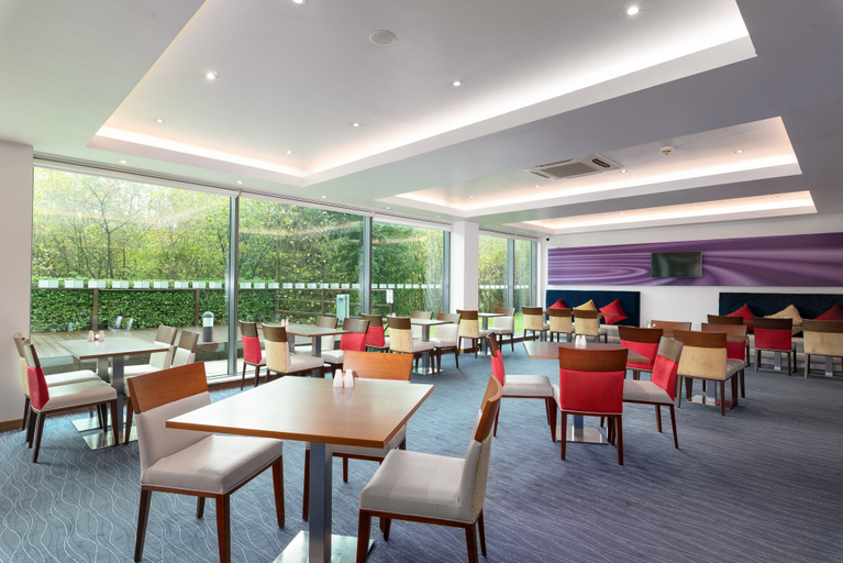 Food & Drinks 3, Holiday Inn Express BURNLEY M65, JCT.10 by IHG, Lancashire