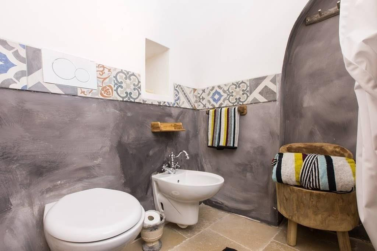 Bathroom 5, Tenuta del Lauro, Bari