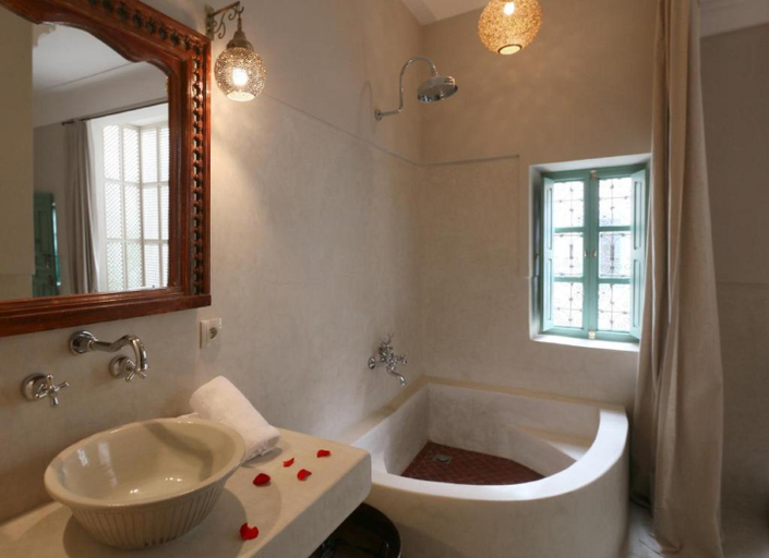 Bathroom, Riad Dar Ayur, Marrakech