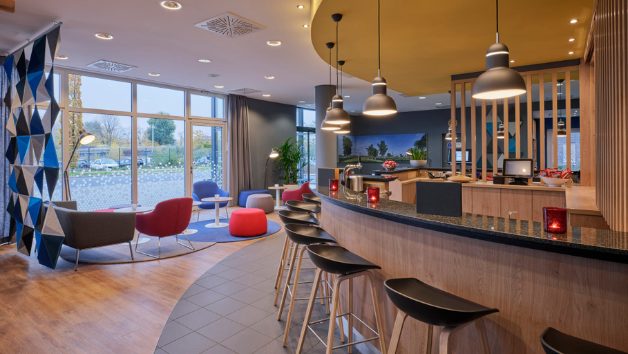 Food & Drinks 2, Holiday Inn Express DUSSELDORF - CITY NORTH by IHG, Düsseldorf