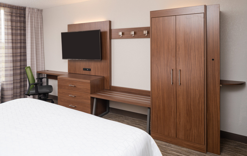 Bedroom 5, Holiday Inn Express BOCA RATON-WEST by IHG, Palm Beach