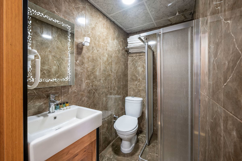 Bedroom 5, Grand Dedem Hotel, Esenyurt