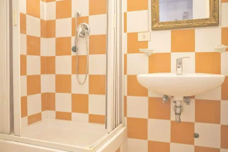 Bathroom 5, Casa particular vintage, Rome
