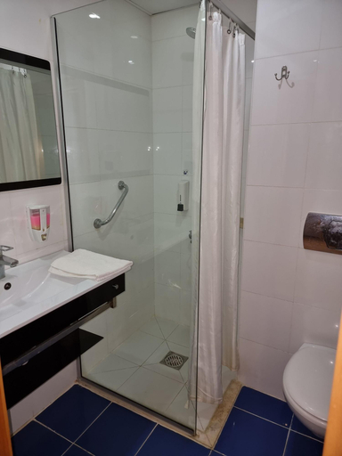 Bathroom, Ararat Hotel, Bethlehem