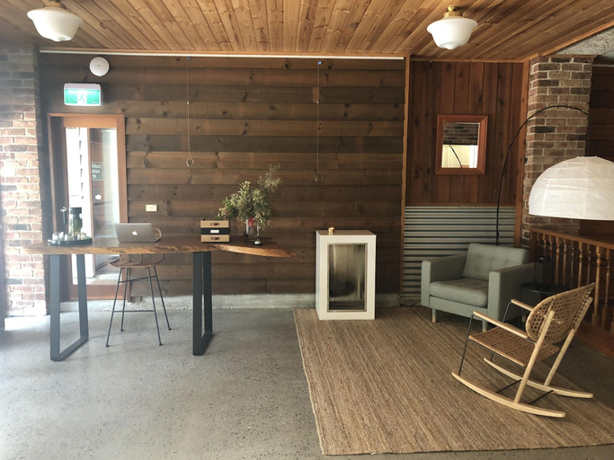 Public Area 3, Bay & Bush Cottages, Jervis Bay, Shoalhaven - Pt B