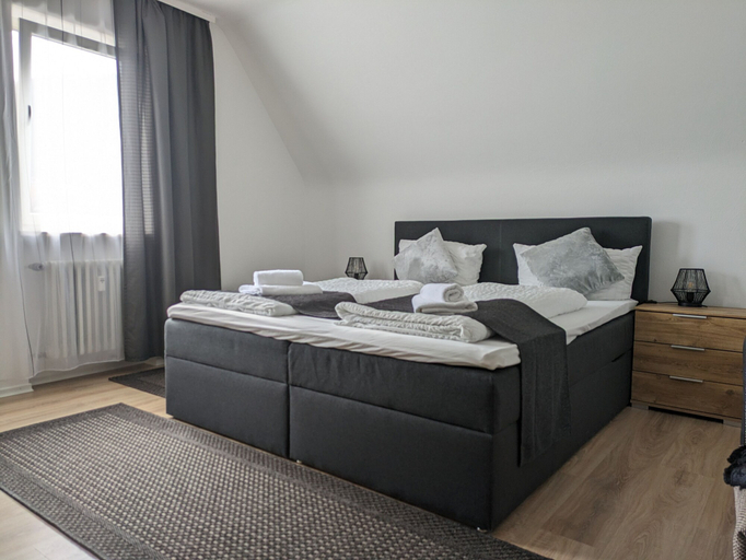 Bedroom 4, Hotel Ari, Kaiserslautern