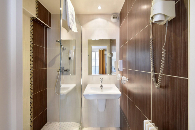 Bathroom 5, New Hôtel Gare du Nord, Paris