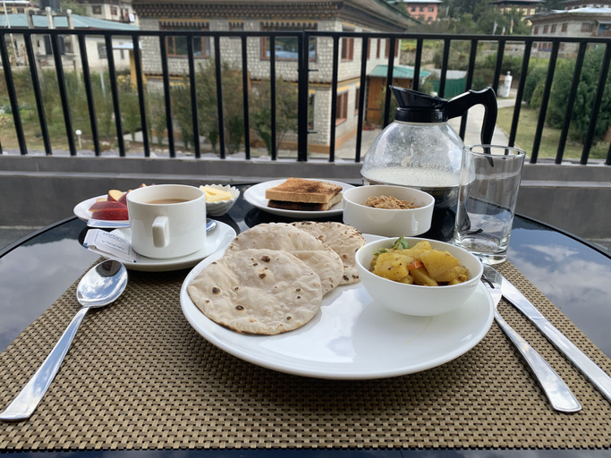 Food & Drinks 5, Taktshang Paradise, Tsento
