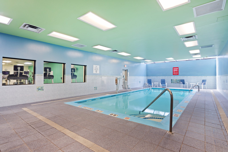 Sport & Beauty 2, Holiday Inn Express HAUPPAUGE-LONG ISLAND, Suffolk