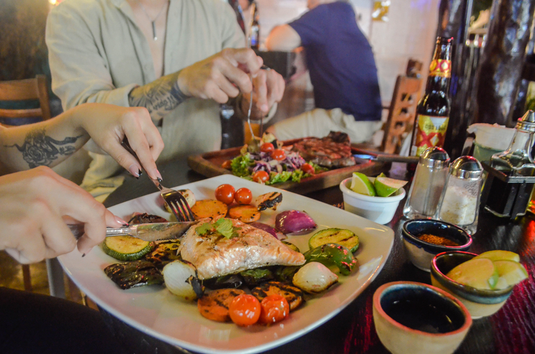 Food & Drinks 5, Siesta Fiesta Hotel – 5th Avenue, Cozumel