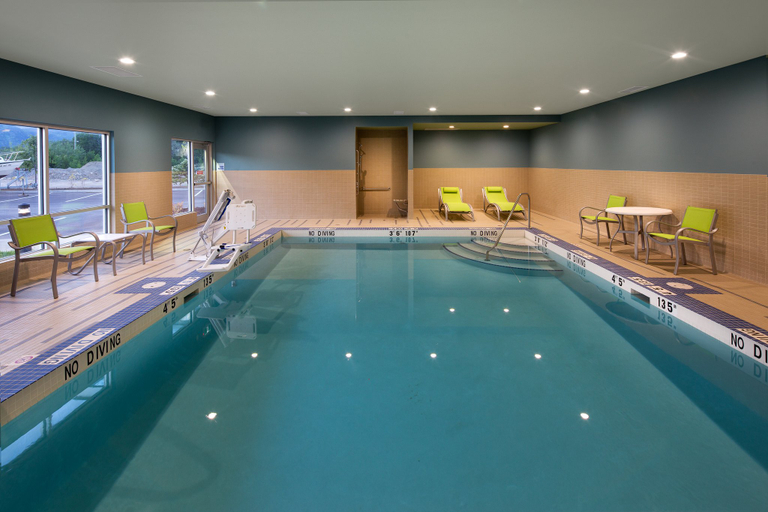 Sport & Beauty 2, Holiday Inn Express & Suites TERRACE by IHG, Kitimat-Stikine