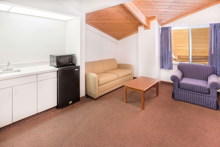 Bedroom 4, Quality Inn & Suites Willows, Glenn