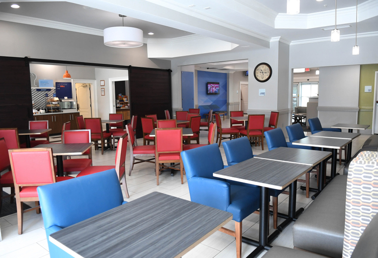 Food & Drinks 3, Holiday Inn Express & Suites VALDOSTA WEST - MALL AREA by IHG, Lowndes