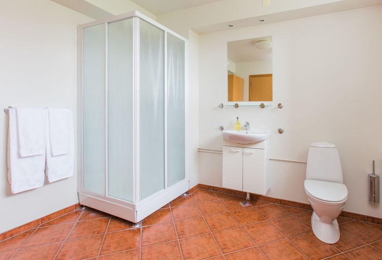Bathroom 4, Laugar Hotel, Reykdælahreppur