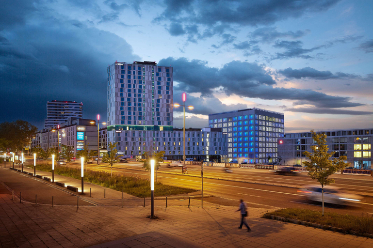 Exterior & Views 2, Adina Apartment Hotel Stuttgart, Stuttgart
