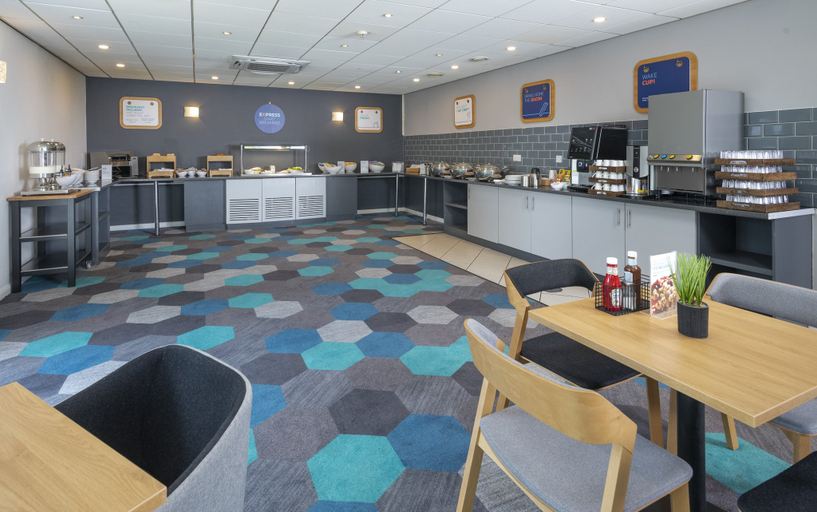 Food & Drinks 5, Holiday Inn Express LICHFIELD by IHG, Staffordshire
