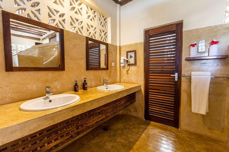 Bathroom 5, Sunshine Azure Zanzibar Beach Hotel, Kaskazini 'A'