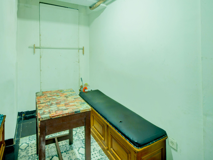 Others 4, OYO 93133 Hotel Moraja, Bekasi