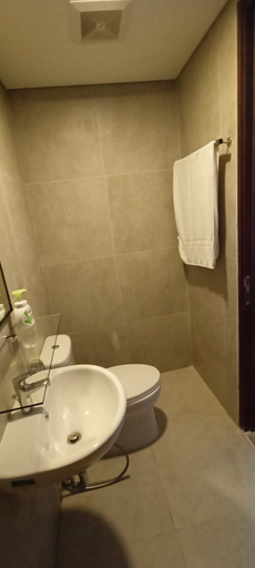 Bathroom, SleepRest - Pollux Habibie A2017, Batam