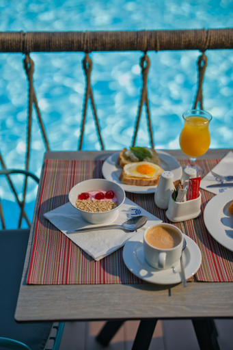 Food & Drinks 5, Minos, Crete