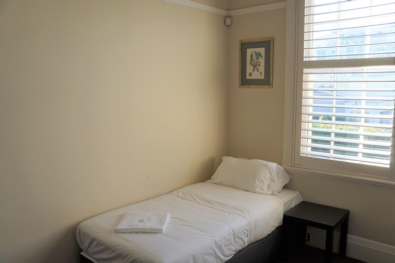 Bedroom 26