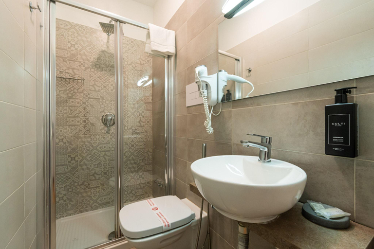 Bathroom 5, Duomo Hermes Relais, Napoli