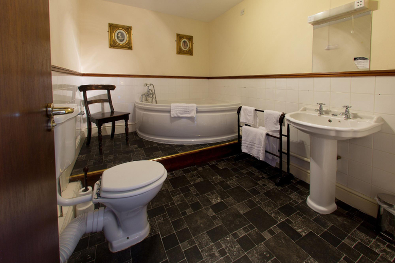 Bathroom 4, Bull Hotel, Anglesey
