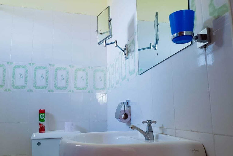 Bathroom 3