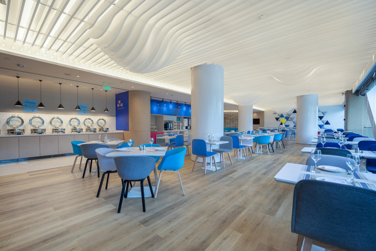 Food & Drinks 4, Holiday Inn Express CHONGQING AIRPORT ZONE by IHG, Chongqing