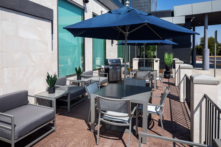 Food & Drinks 5, Hyatt House Vacaville, Solano