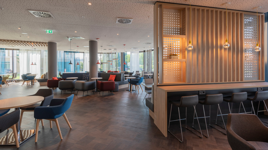 Food & Drinks 2, Holiday Inn Express D�SSELDORF - HAUPTBAHNHOF by IHG, Düsseldorf