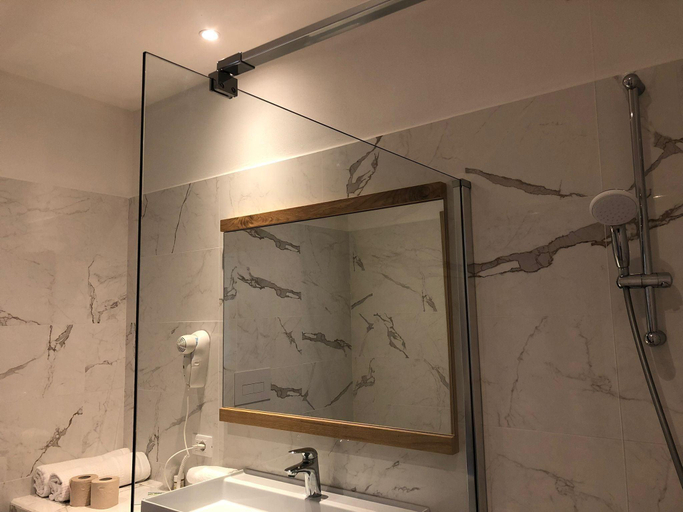 Bathroom 4, Centro Vacanze La Limonaia, Brescia