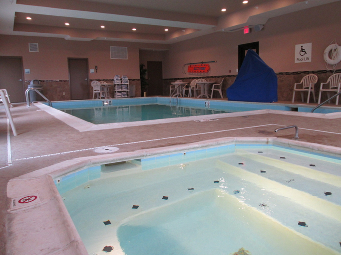 Sport & Beauty 2, Holiday Inn Express CLOVERDALE (GREENCASTLE) by IHG, Putnam