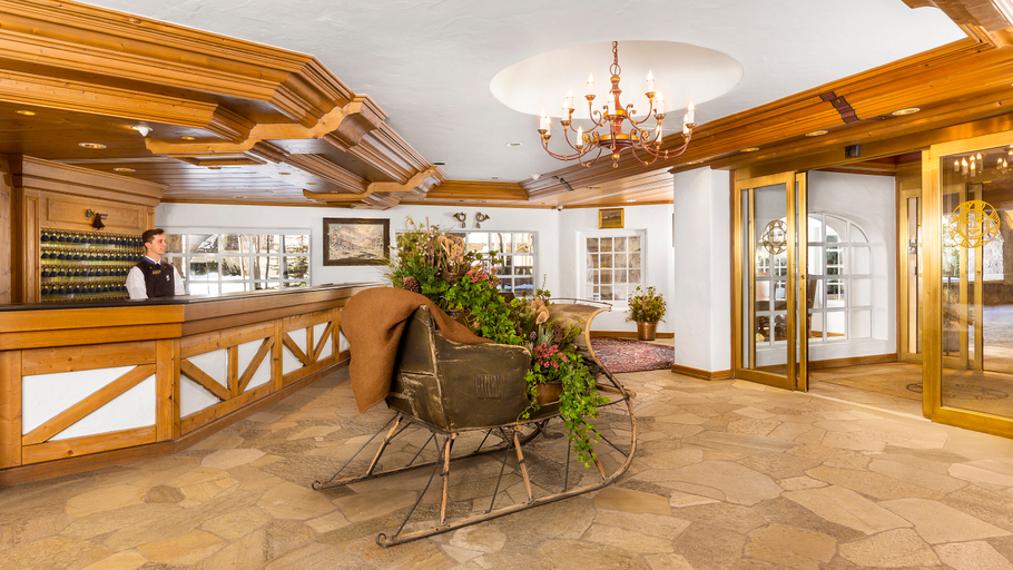 Public Area 4, Sonnenalp Hotel, Eagle